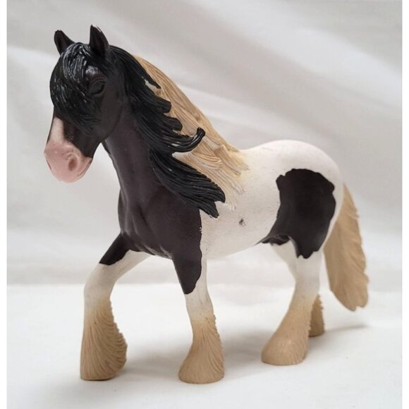 Schleich 2016 Black & White Resin Tinker Gypsy Cob Stallion Figurine Toy 13831 - Picture 1 of 8
